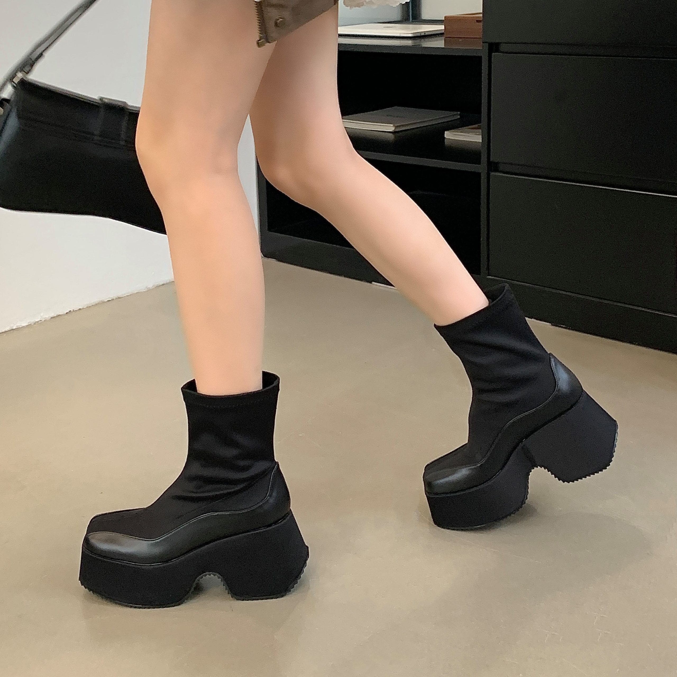 BUBUFLY Women's 9cm Chunky Heel Stretch Sock Boots High Top Square Toe Platform Boots