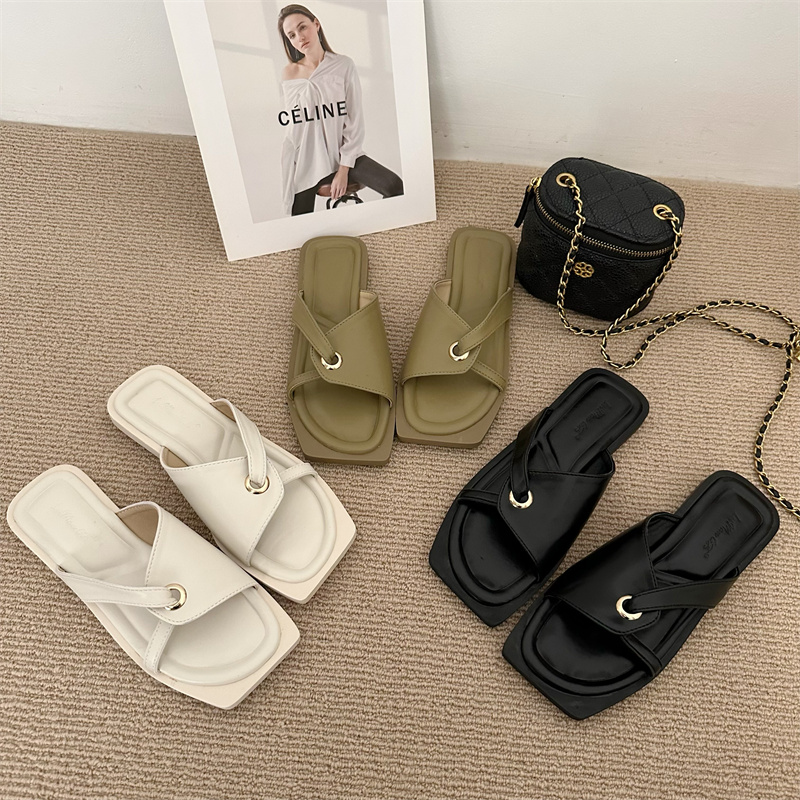 Fengda 2025 Summer New Roman Style Flat Low Heel Beach Sandals for Women - Minimalist Design Toe Loop Slippers