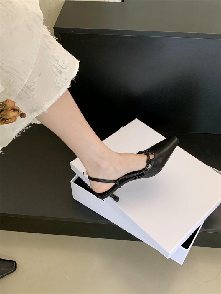 French Style Pointed Toe Black Mary Jane Shoes for Women 2025 Summer Low Heel Commuter Shoes