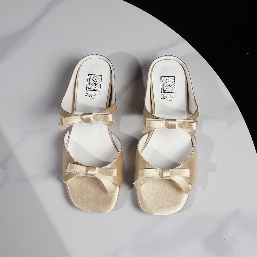 French Elegant Square Toe Open Toe Women's Sandals with Bow Decoration Hollow Low Heel Comfortable Slippers