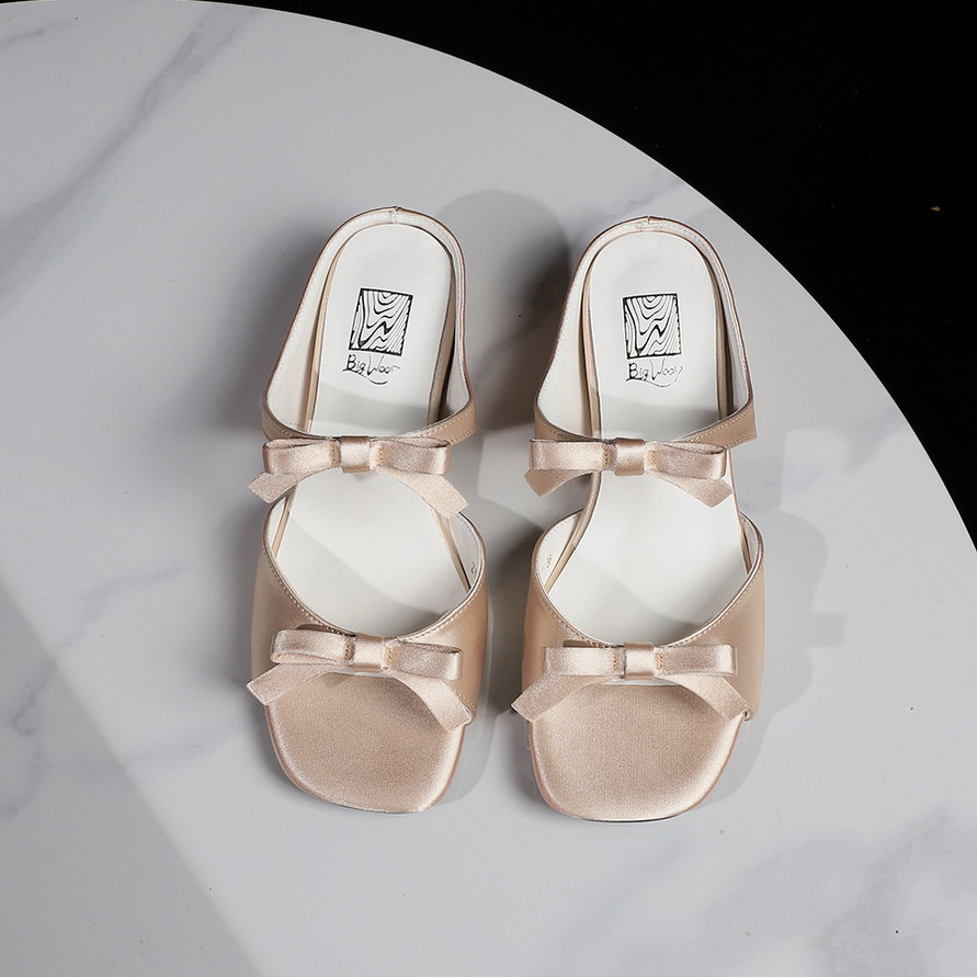 French Elegant Square Toe Open Toe Women's Sandals with Bow Decoration Hollow Low Heel Comfortable Slippers
