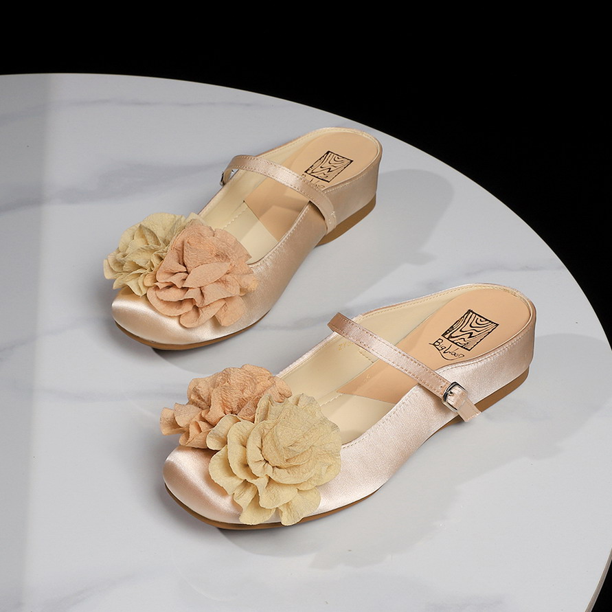 French Style Two-Tone Flower Decor Square Toe Slip-On Comfort Satin Slippers for Women